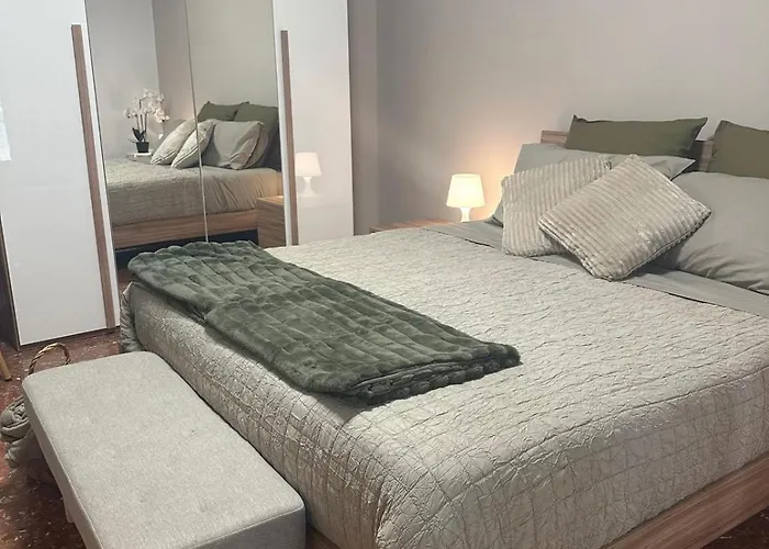 Apartment Fuffy House Rom